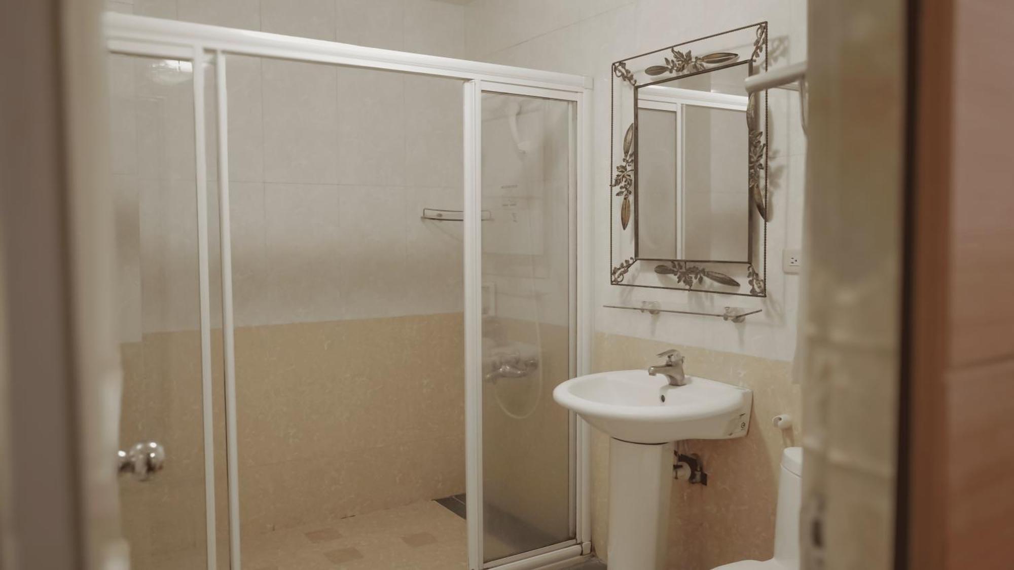 Champs Yazuh B&B Jiji Habitación foto